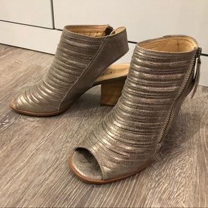 Paul Green Leather Cayanne Peep Toe Metallic Bootie Sandals, Sz 5.5